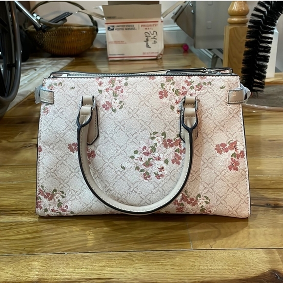 NWT NINE WEST SATCHEL & BAG +Plus 2 - Picture 9 of 15